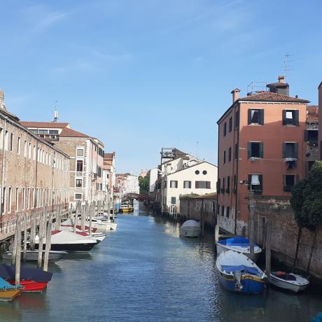 Ein sonniger Tag in Cannaregio Venedig