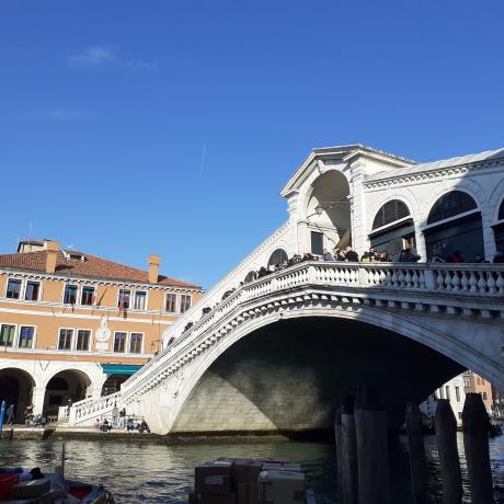 Le pont de Rialto à Venise