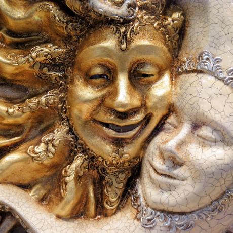 Rassemblement de personnes durant le Carnaval de Venise