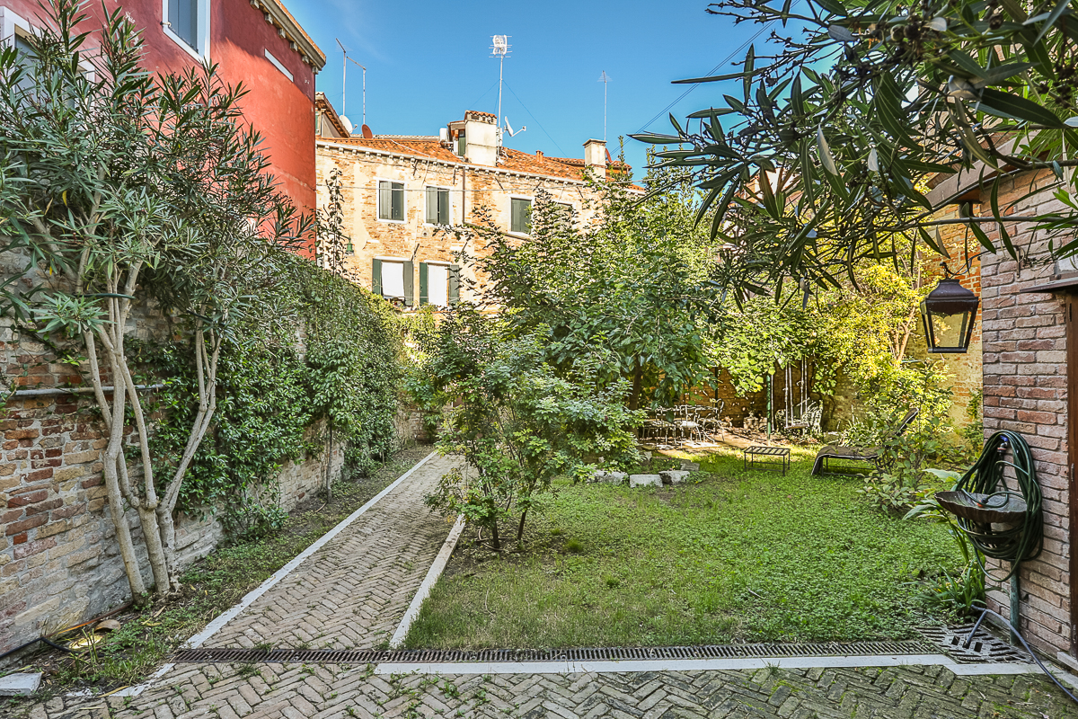 Image Landing Page Appartement avec jardin à Venise image